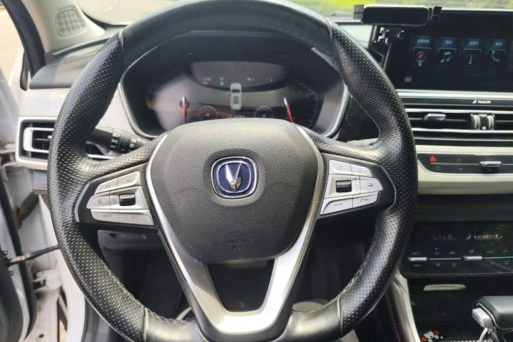 Used CHANGAN CS75 2018 280T Automatic Yazi Model China V Standard Steering Wheel