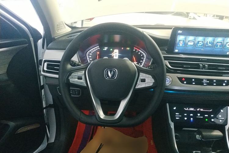 Used CHANGAN CS75 2018 280T Automatic Yazi Model China V Standard Steering Wheel
