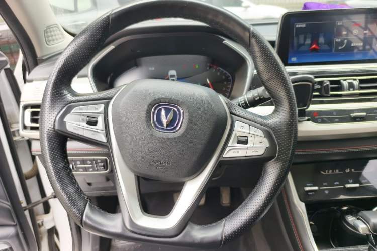 Used CHANGAN CS75 2018 280T Automatic Smart Edition China V-standard Steering Wheel