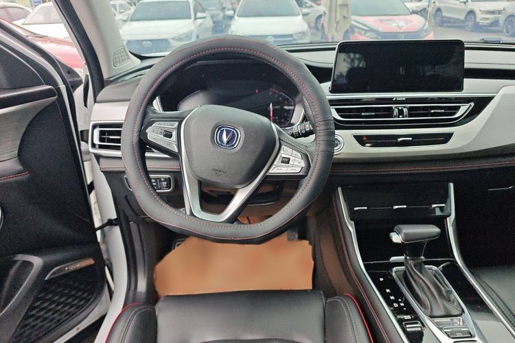 Used CHANGAN CS75 2018 280T Automatic Yazi Model China V Standard Steering Wheel