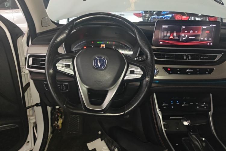 Used CHANGAN CS75 2018 280T Automatic Smart Edition China V-standard Steering Wheel