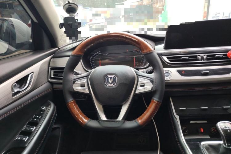 Used CHANGAN CS75 2018 280T Manual Elite Version China V Standard Steering Wheel