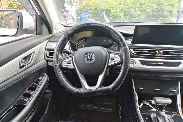 Used CHANGAN CS75 2018 280T Automatic Smart Edition China V-standard Steering Wheel