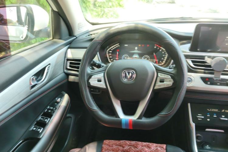 Used CHANGAN CS75 2018 280T Manual Elite Version China V Standard Steering Wheel
