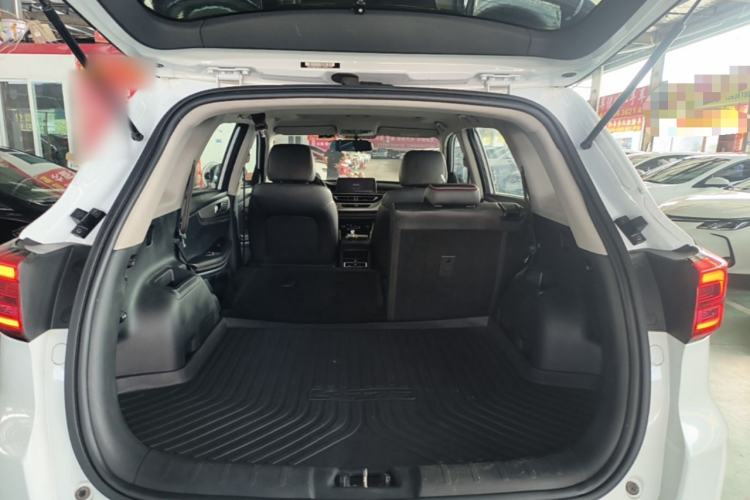 Used CHANGAN CS75 2018 280T Automatic Smart Edition China V Standard Trunk