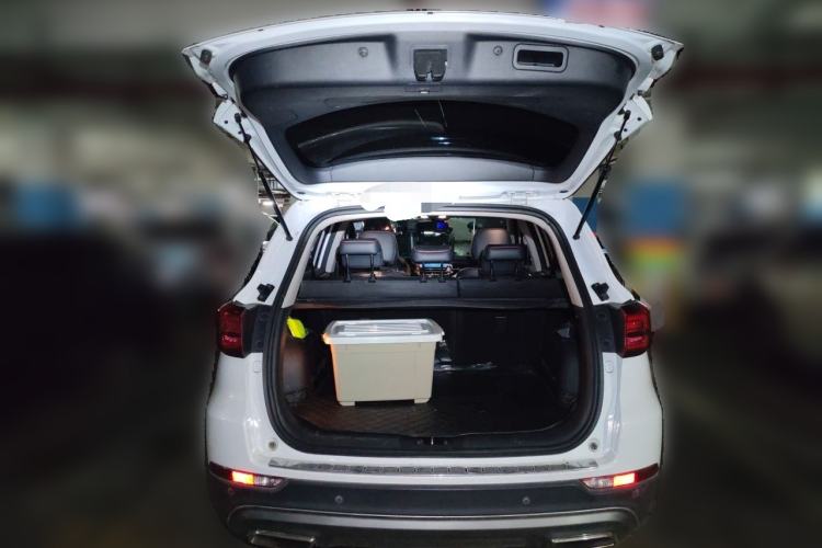 Used CHANGAN CS75 2018 280T Automatic Smart Edition China V-standard Trunk