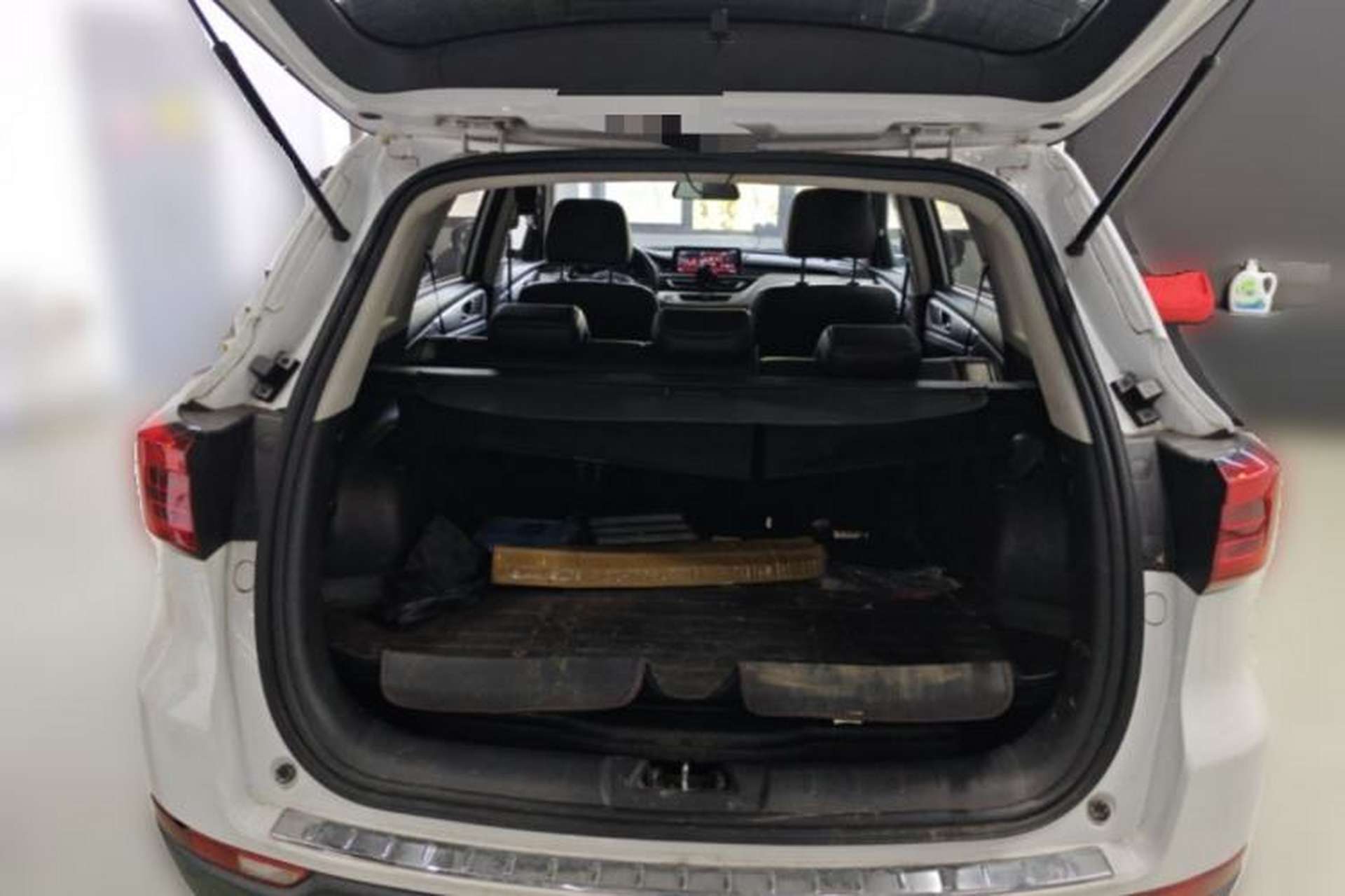 Used CHANGAN CS75 2018 280T Automatic Smart Edition China V-standard Trunk
