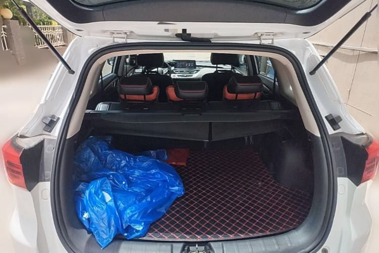Used CHANGAN CS75 2018 280T Automatic Smart Edition China V-standard Trunk