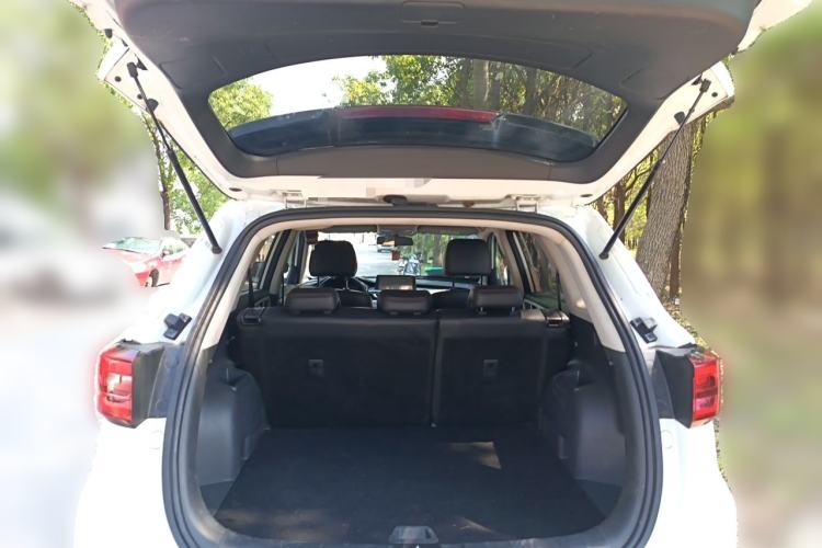 Used CHANGAN CS75 2018 280T Automatic Smart Edition China V-standard Trunk