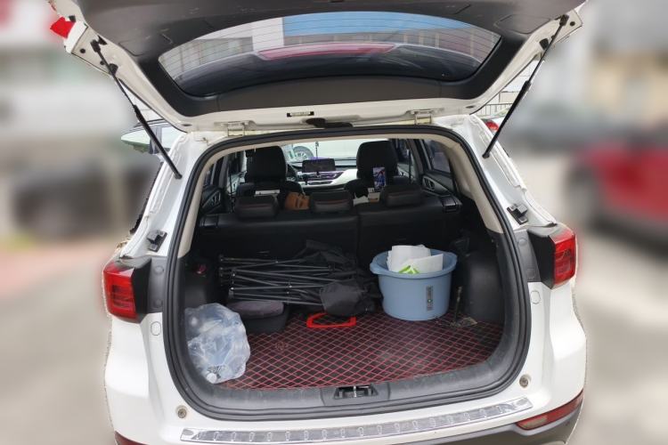 Used CHANGAN CS75 2018 280T Automatic Smart Edition China V-standard Trunk