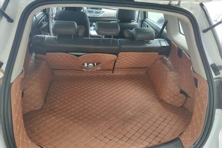 Used CHANGAN CS75 2018 280T Automatic Luxury Edition China V Standard Trunk