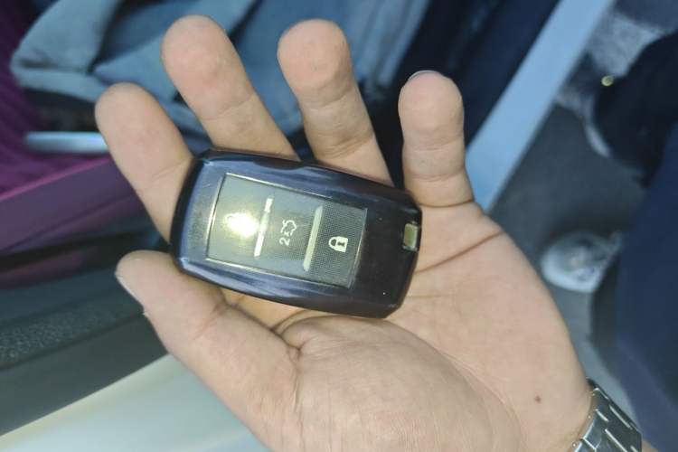 Used CHANGAN CS75 2018 280T Automatic Smart Edition China V-standard Vehicle Key