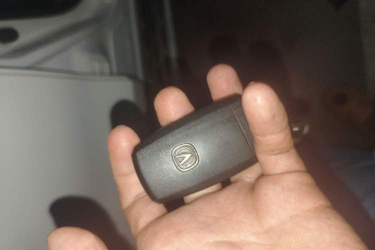 Used CHANGAN CS75 2018 280T Automatic Yazi Model China V Standard Vehicle Key