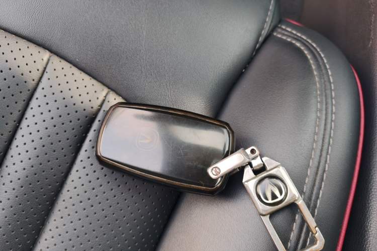 Used CHANGAN CS75 2018 280T Automatic Yazi Model China V Standard Vehicle Key
