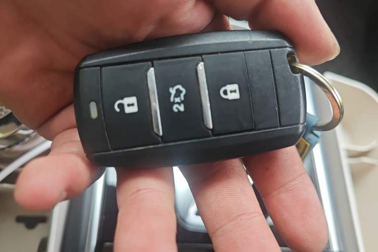 Used CHANGAN CS75 2018 280T Automatic Smart Edition China V-standard Vehicle Key