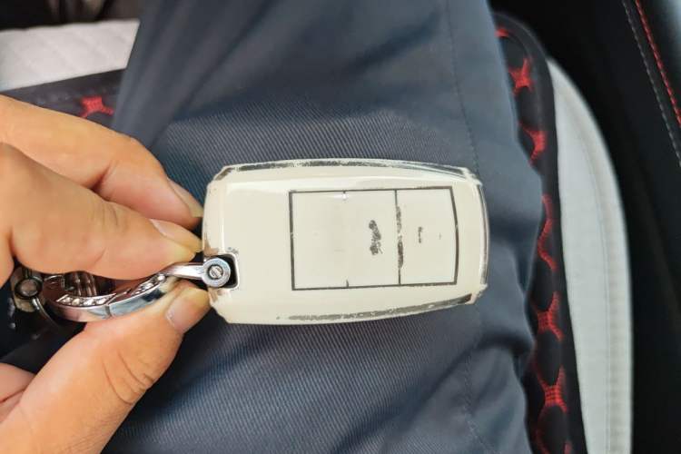 Used CHANGAN CS75 2018 280T Automatic Smart Edition China V-standard Vehicle Key