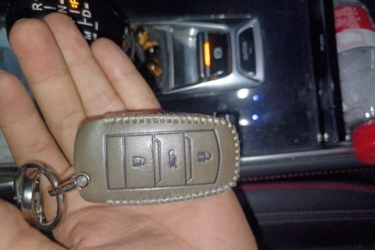 Used CHANGAN CS75 2018 280T Automatic Smart Model China V Standard Vehicle Key