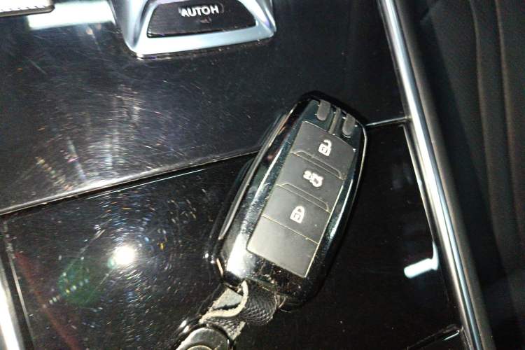 Used CHANGAN CS75 2018 280T Automatic Smart Model China V Standard Vehicle Key