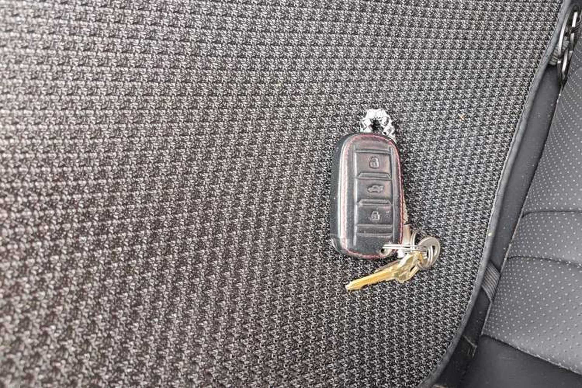 Used CHANGAN CS75 2018 280T Automatic Smart Model China V Standard Vehicle Key