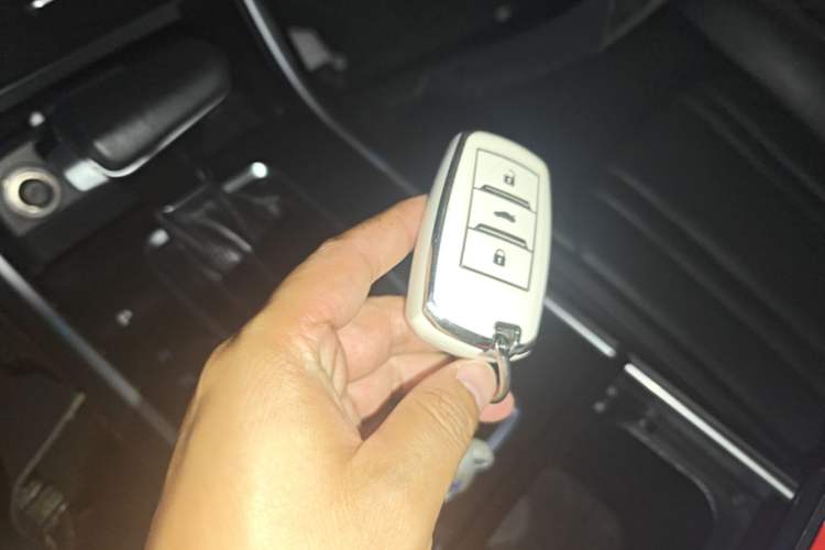 Used CHANGAN CS75 2018 280T Automatic Smart Edition China V-standard Vehicle Key