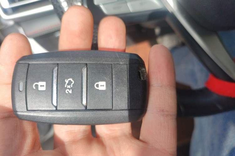 Used CHANGAN CS75 2018 280T Automatic Smart Edition China V-standard Vehicle Key