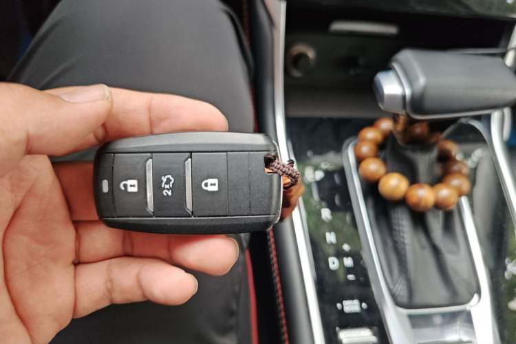 Used CHANGAN CS75 2018 280T Automatic Yazi Model China V Standard Vehicle Key