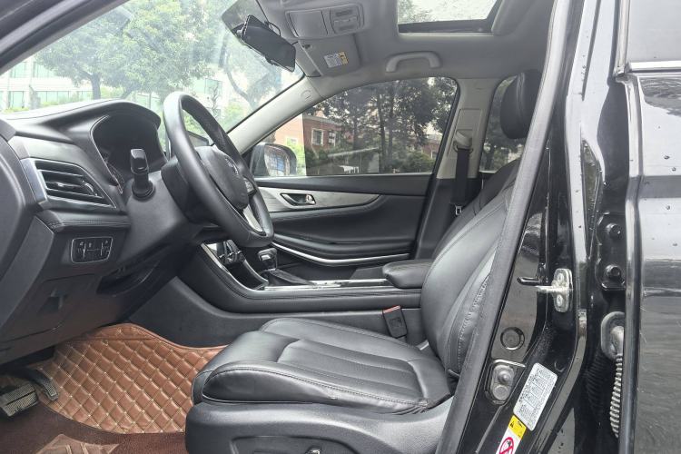 Used CHANGAN CS75 2019 280T DCT Million Edition China VI Standard Interior 5