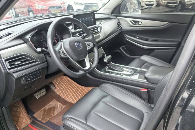 Used CHANGAN CS75 2019 280T DCT Million Edition China VI Standard Interior 6