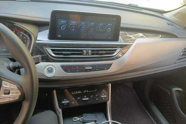 Used CHANGAN CS75 2019 280T Manual Million Edition China VI Audio And AC Panel