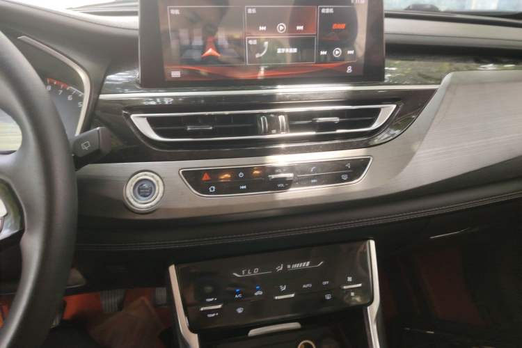 Used CHANGAN CS75 2019 280T Manual Million Edition China VI Audio And AC Panel