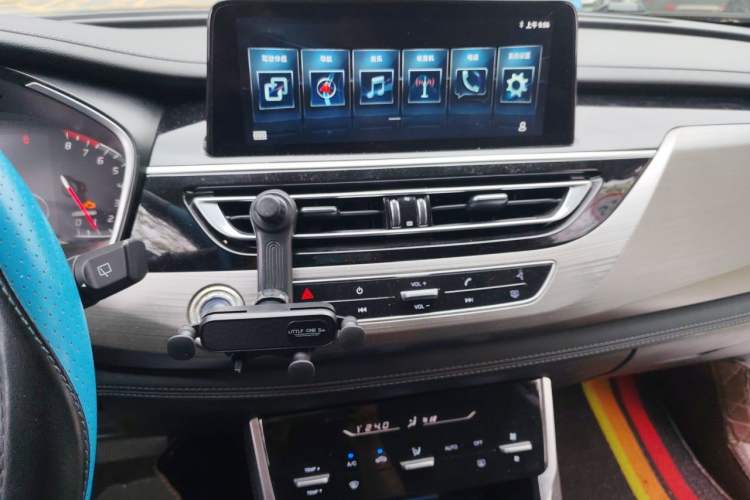 Used CHANGAN CS75 2019 280T DCT Million Edition China VI Standard Audio And AC Panel