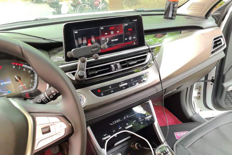 Used CHANGAN CS75 2019 280T Manual Million Edition China VI Audio And AC Panel