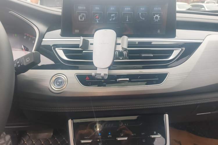 Used CHANGAN CS75 2019 280T DCT Million Edition China VI Standard Audio And AC Panel