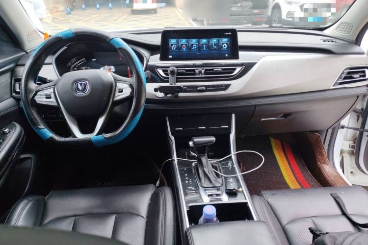 Used CHANGAN CS75 2019 280T DCT Million Edition China VI Standard Center Console