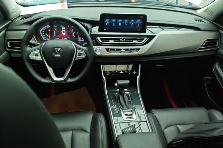 Used CHANGAN CS75 2019 280T DCT Million Edition China VI Standard Center Console