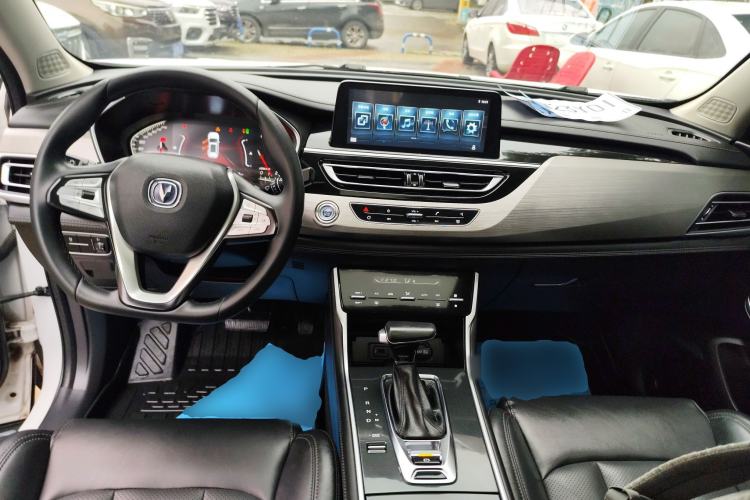 Used CHANGAN CS75 2019 280T DCT Million Edition China VI Standard Center Console