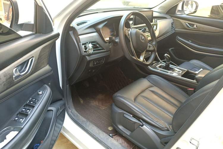 Used CHANGAN CS75 2019 280T Manual Million Edition China VI Driver Seat