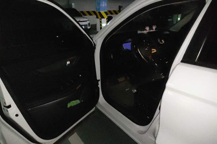 Used CHANGAN CS75 2019 280T DCT Million Edition China VI Standard Driver Seat