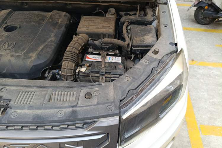 Used CHANGAN CS75 2019 280T Manual Million Edition China VI Engine Bay Left