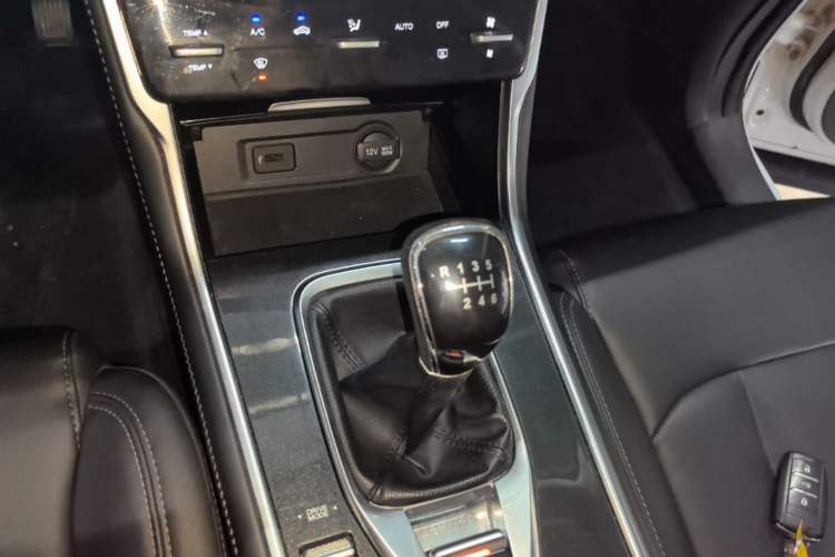Used CHANGAN CS75 2019 280T Manual Million Edition China VI Gear Lever