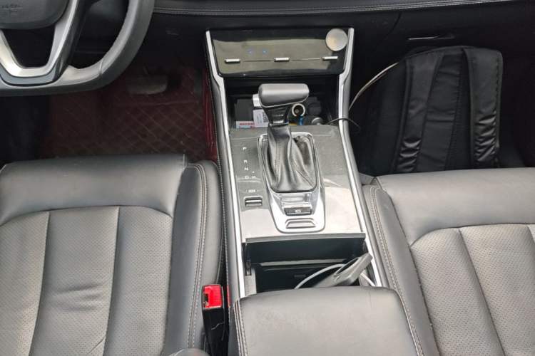 Used CHANGAN CS75 2019 280T DCT Million Edition China VI Standard Gear Lever