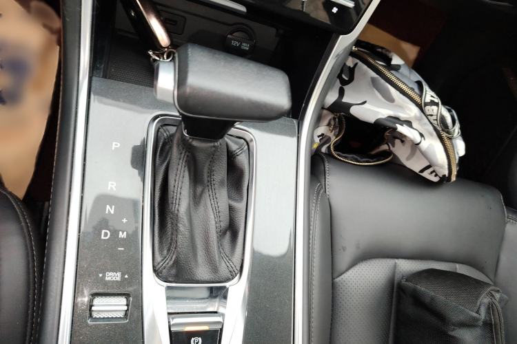 Used CHANGAN CS75 2019 280T DCT Million Edition China VI Standard Gear Lever