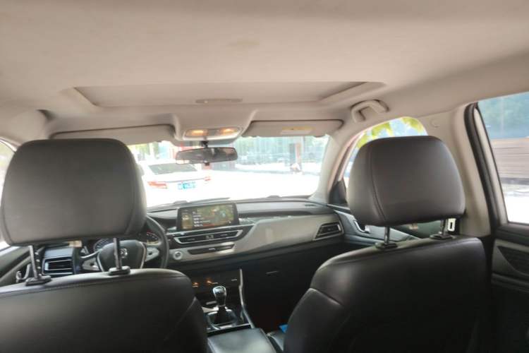 Used CHANGAN CS75 2019 280T Manual Million Edition China VI Headliner