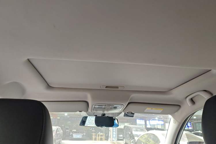 Used CHANGAN CS75 2019 280T Manual Million Edition China VI Headliner