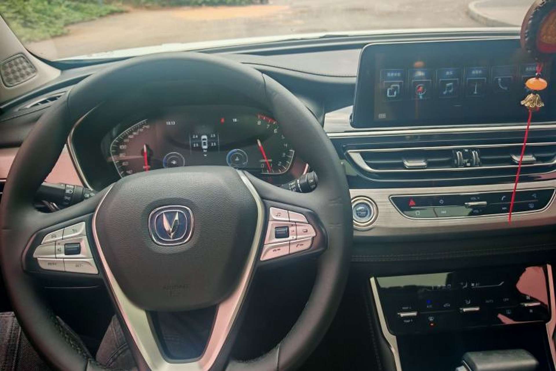 Used CHANGAN CS75 2019 280T DCT Million Edition China VI Standard Interior 1