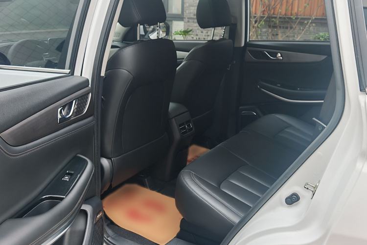 Used CHANGAN CS75 2019 280T DCT Million Edition China VI Standard Interior 1