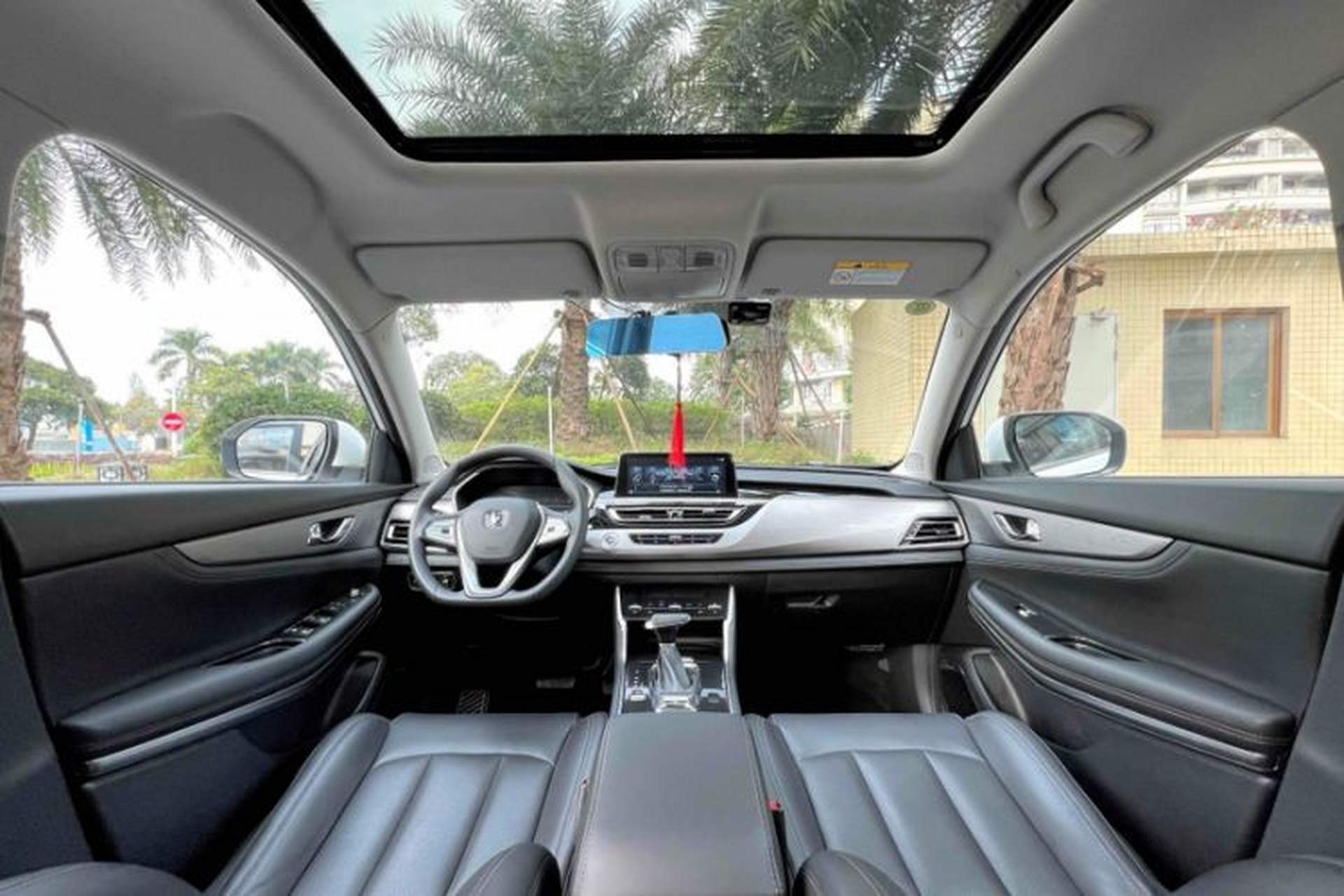 Used CHANGAN CS75 2019 280T DCT Million Edition China VI Standard Interior 1