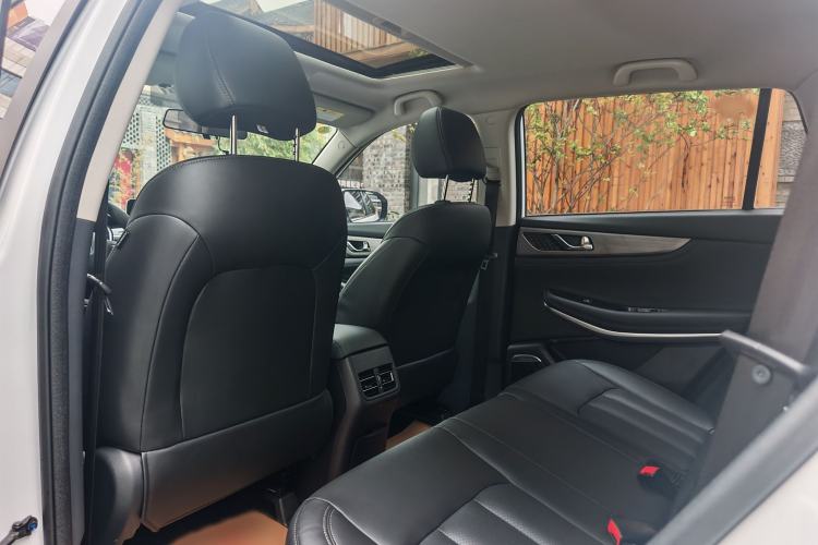 Used CHANGAN CS75 2019 280T DCT Million Edition China VI Standard Interior 3