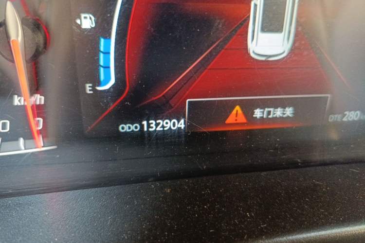 Used CHANGAN CS75 2019 280T Manual Million Edition China VI Odometer Close Up