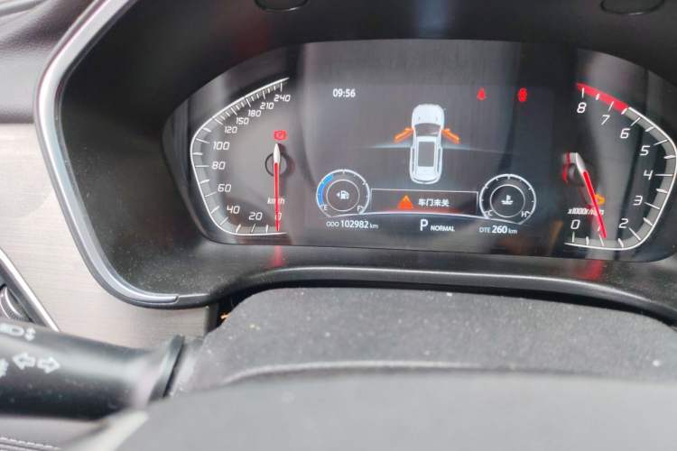 Used CHANGAN CS75 2019 280T DCT Million Edition China VI Standard Odometer Close Up